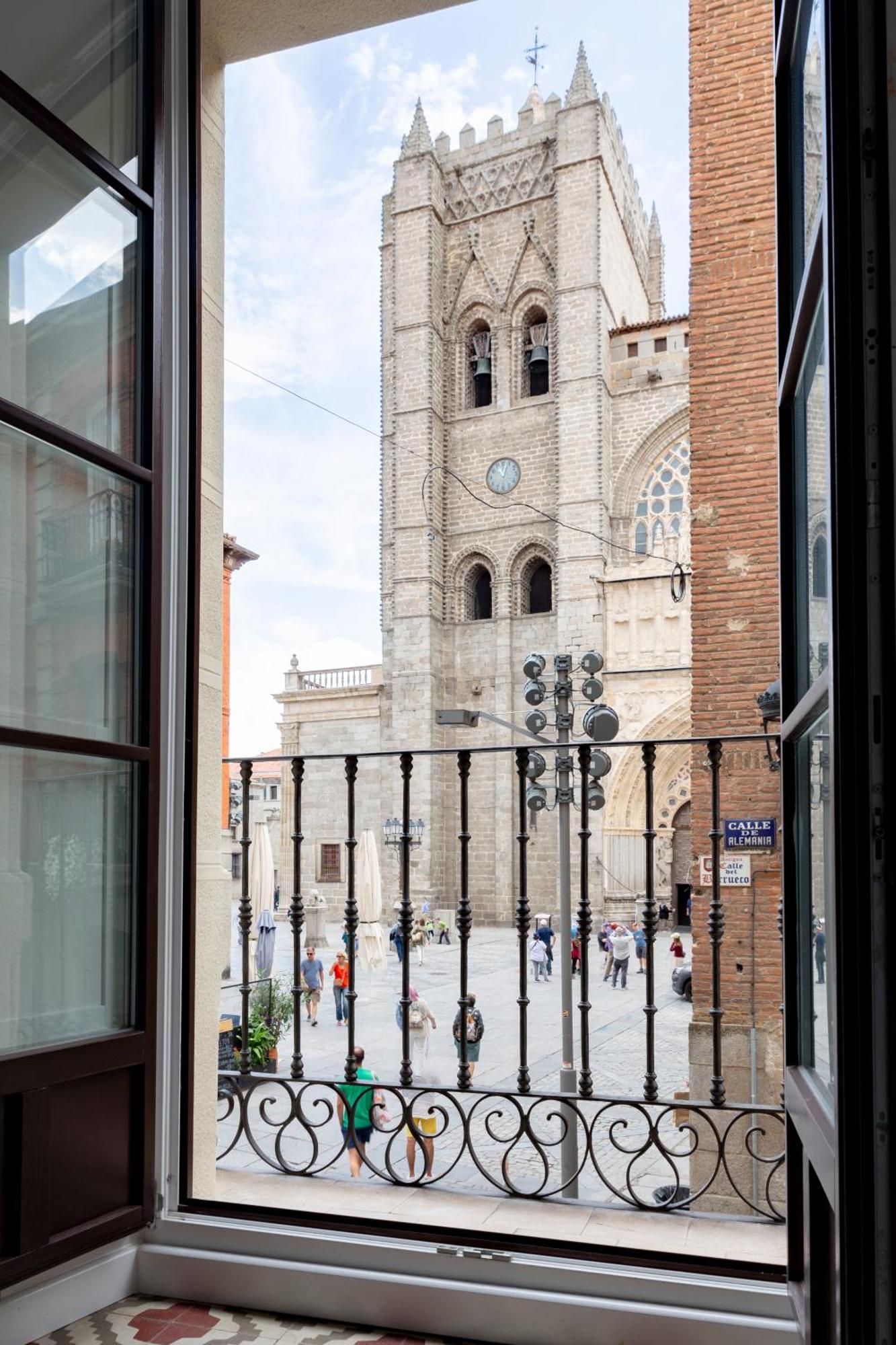 Apartamento Primis Catedral Homes Ávila Eksteriør billede